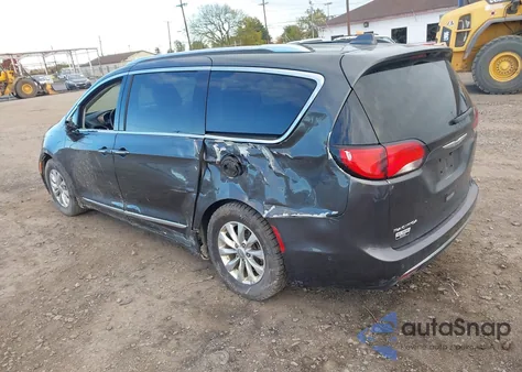 2018 Chrysler Pacifica Touring L z USA, uszkodzony, nr VIN 2C4RC1BG2JR155378